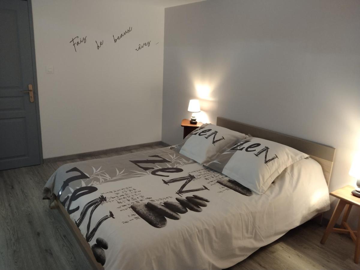 Appartement Sur la Colline à Sousceyrac Extérieur photo
